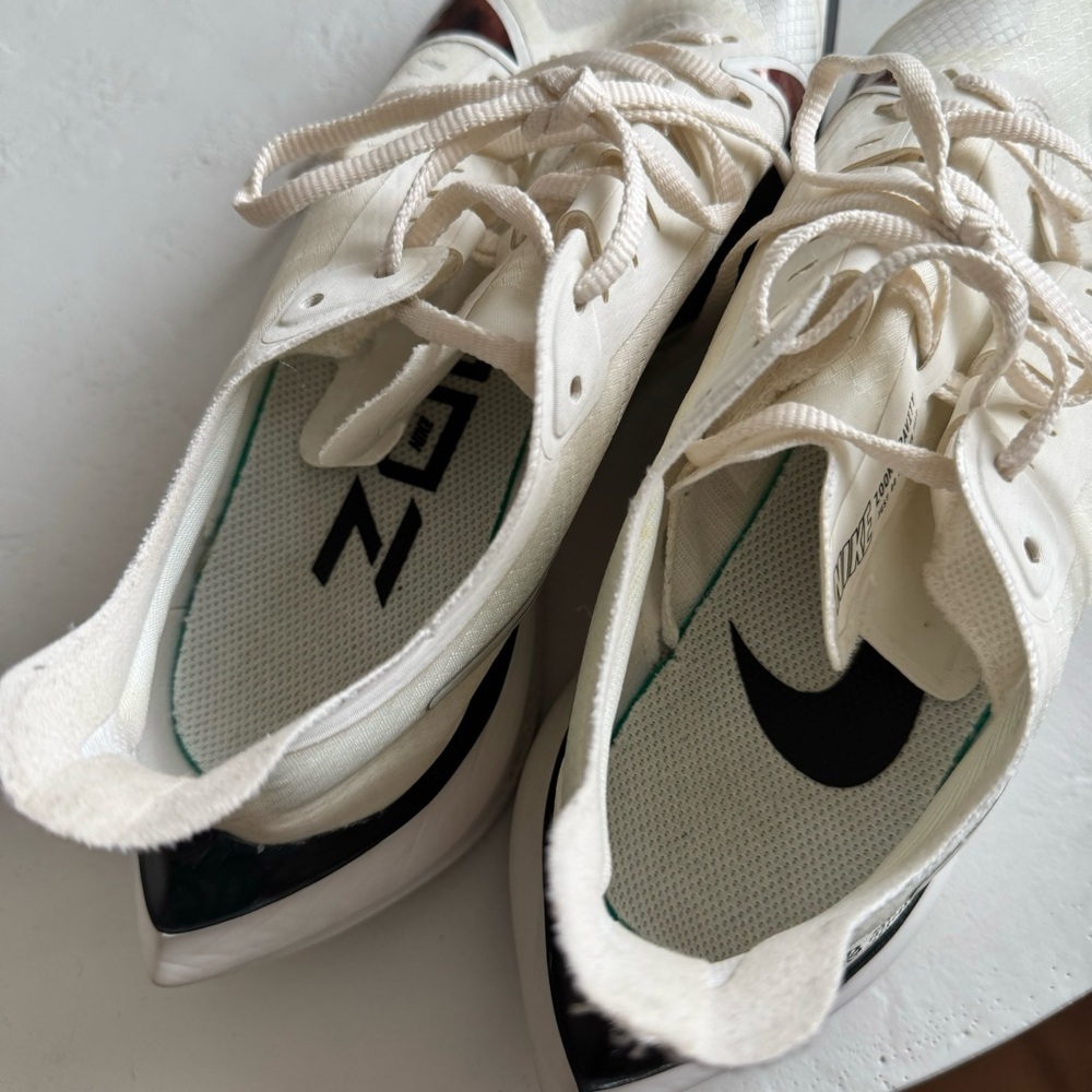 Nike Zoom Gravity - Tortoise/Cream/White in Size 10W - Picture 3 of 8